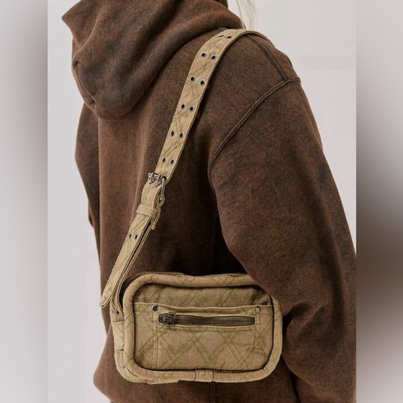 Urban Outfitters Handbags - Urban Outfitters Crossbody Bag Women Vacay Small Dakota Cotton Denim Y2K